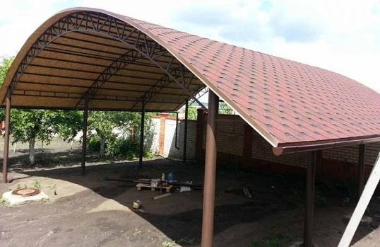 Арочный навес из мягкой кровли Арочный навес из мягкой кровли